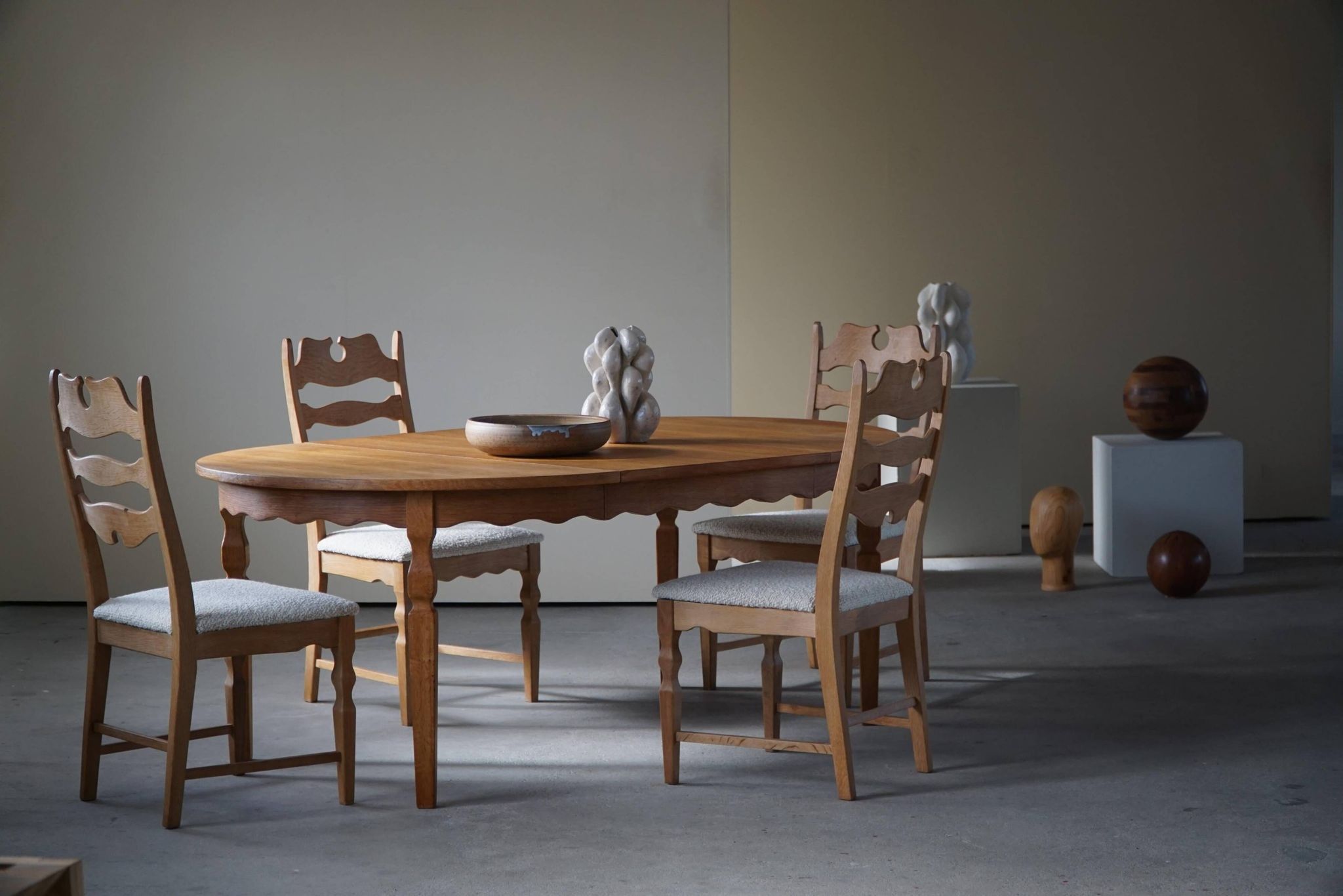 Set of 4 "Razorblade" high back chairs in oak & boucle, Henning Kjærnulf, 1960s