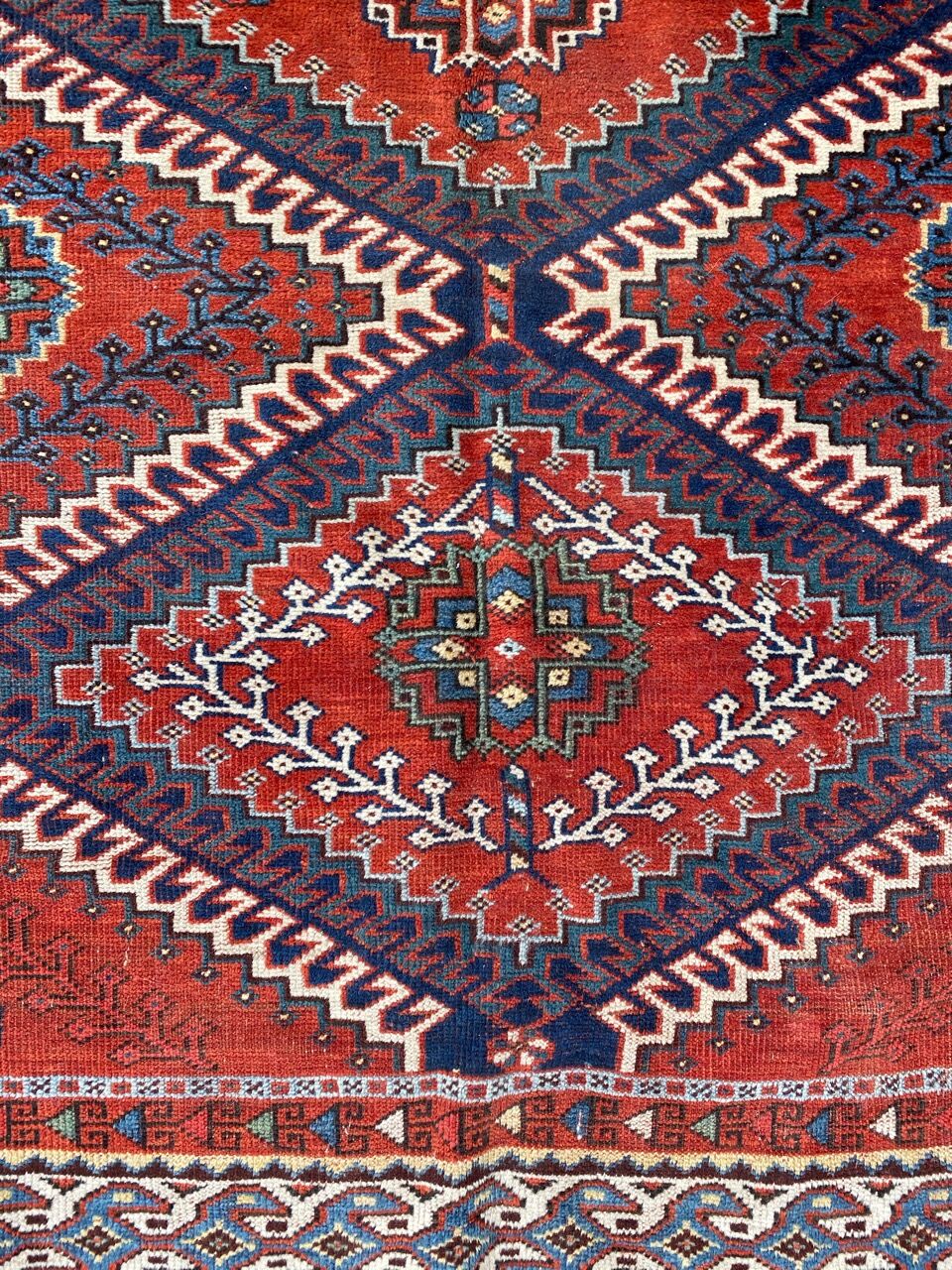 Persian carpet of ghashghai 218x310 cm