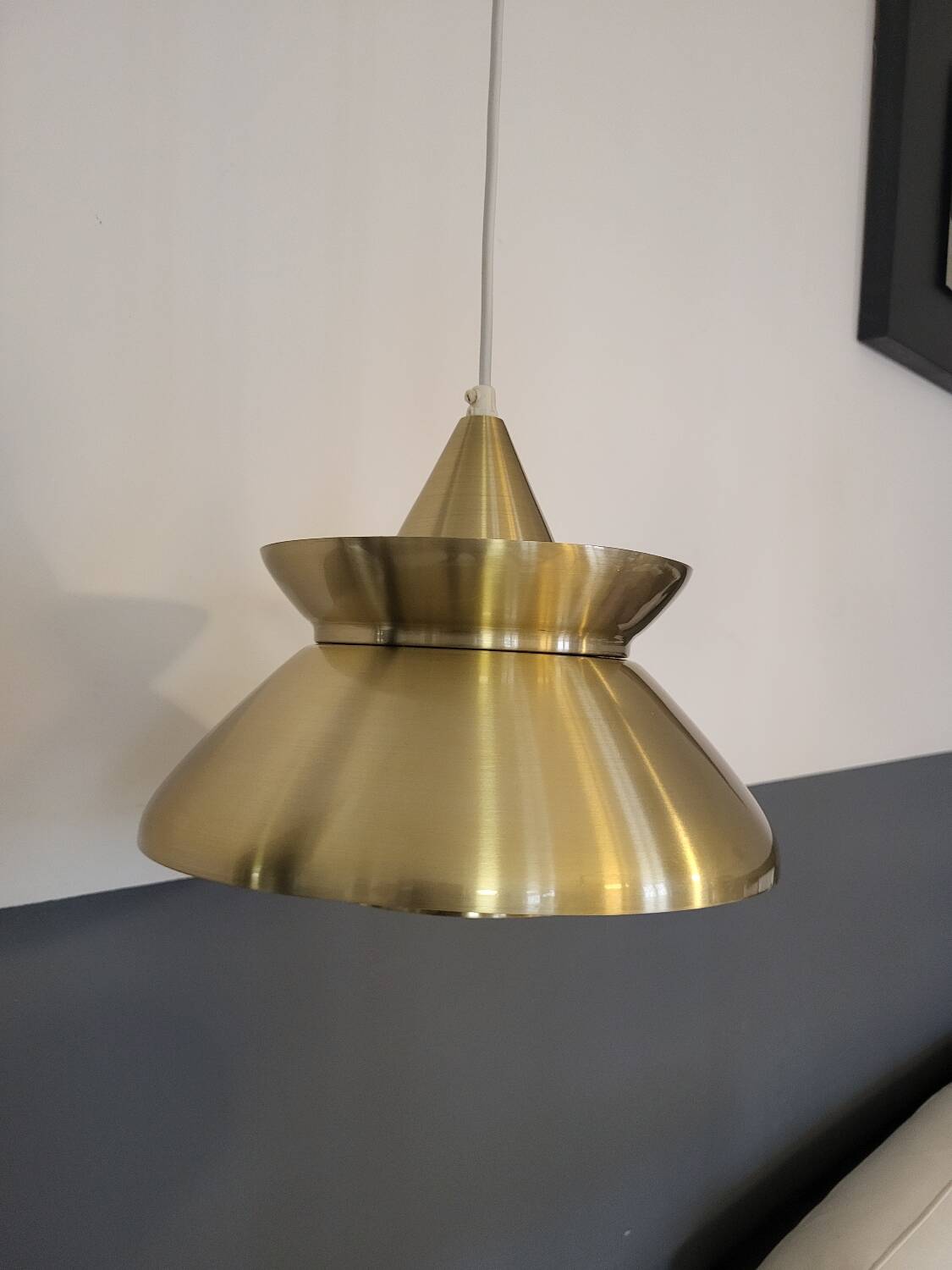 Doo-wop pendant light louis poulsen