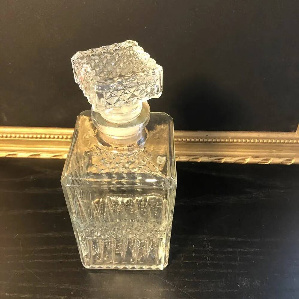 Whisky decanter