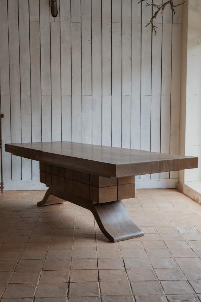 Console attribuée à Tomaso Buzzi. Années 60. Italie. Chêne. 240x84x74 cm