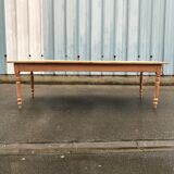 Farm table