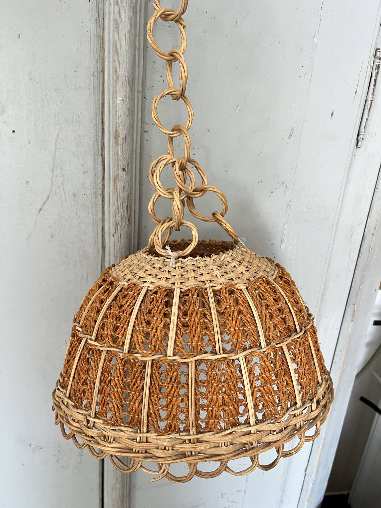 Wicker suspension