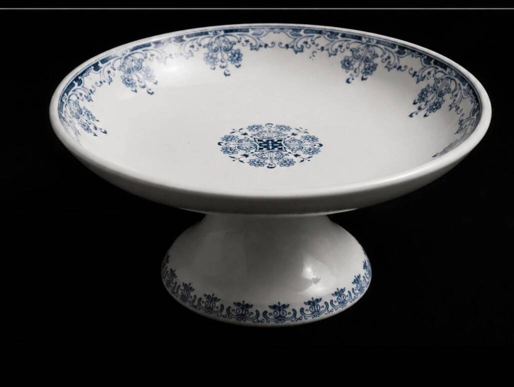 Old footed bowl Sarreguemines Mignon blue faience vintage