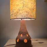 Openwork terracotta table lamp