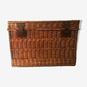 Wicker malle