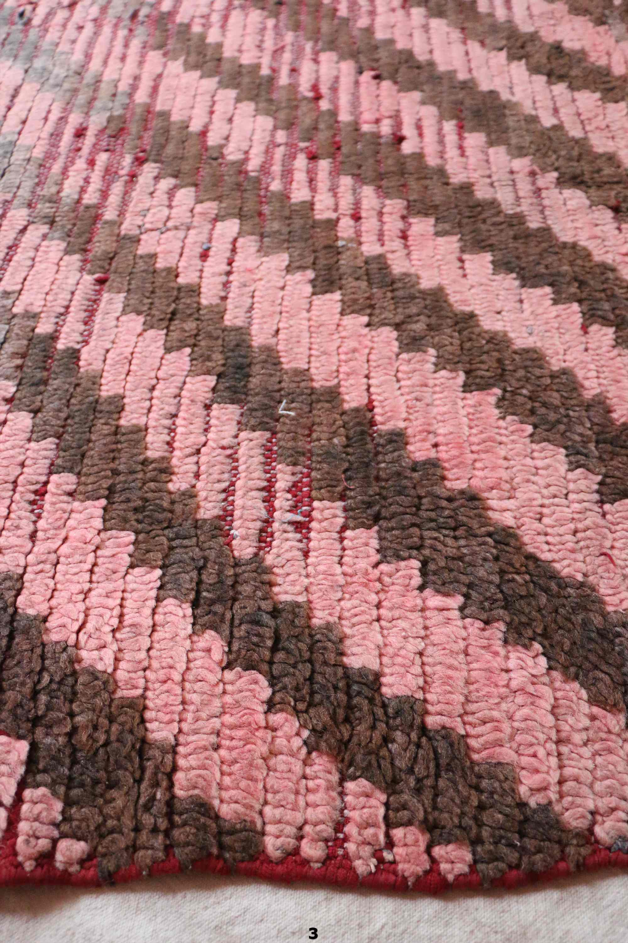 Moroccan pink carpet - 101 x 175 cm