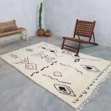 Moroccan Berber wool rug 233 x 146 cm