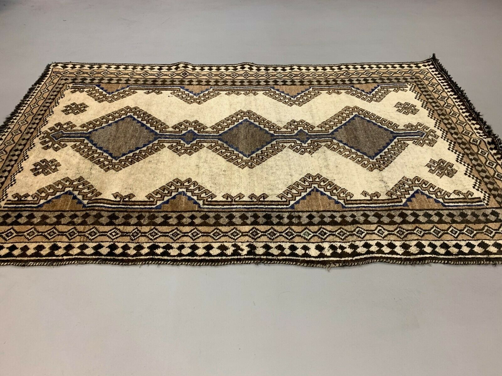 Tribal Luri Gabbeh Rug 215x131 cm