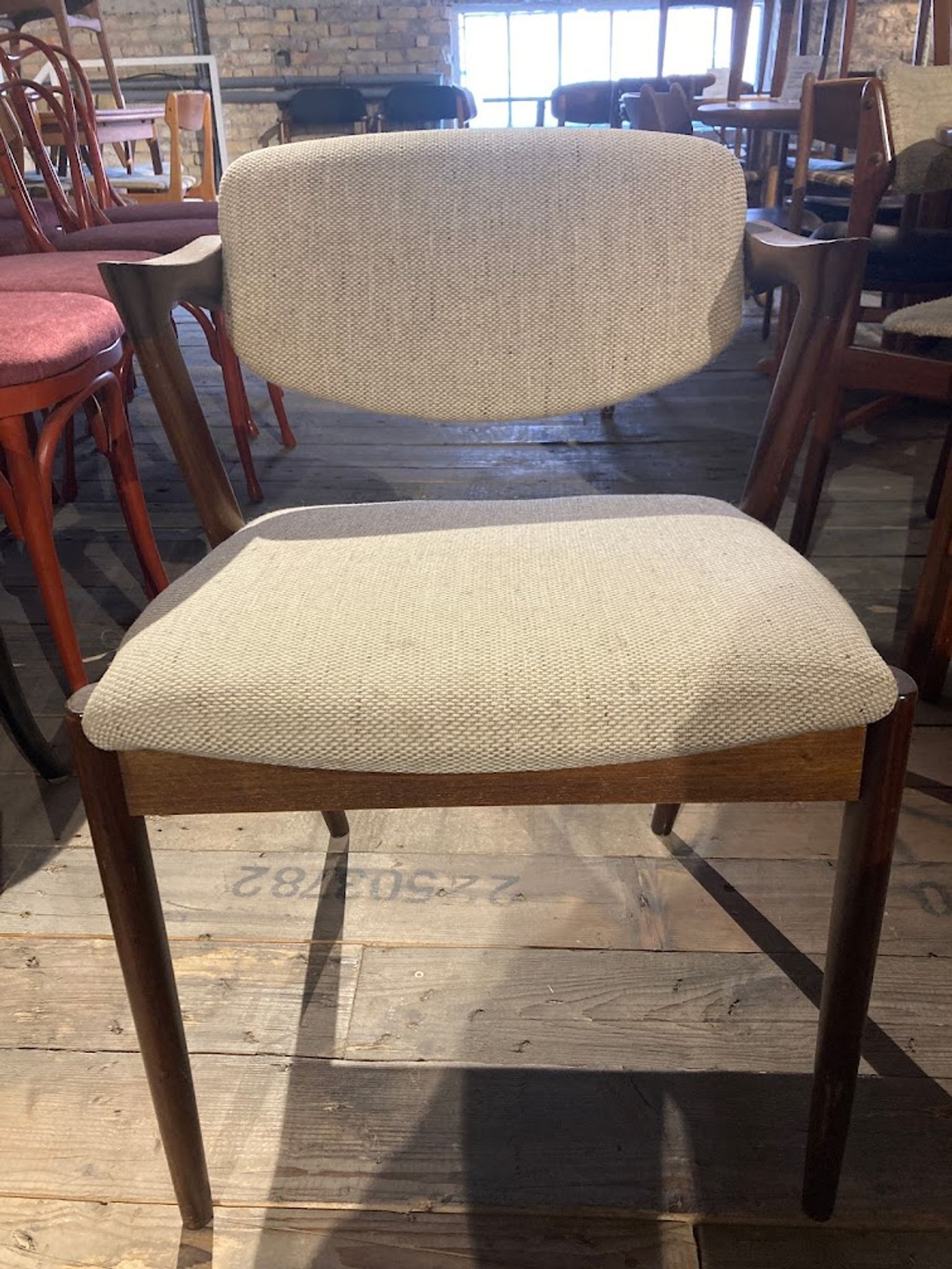 Chaises de salle à manger en teck modèle 42 de Kai Kristiansen pour Schou Andersen