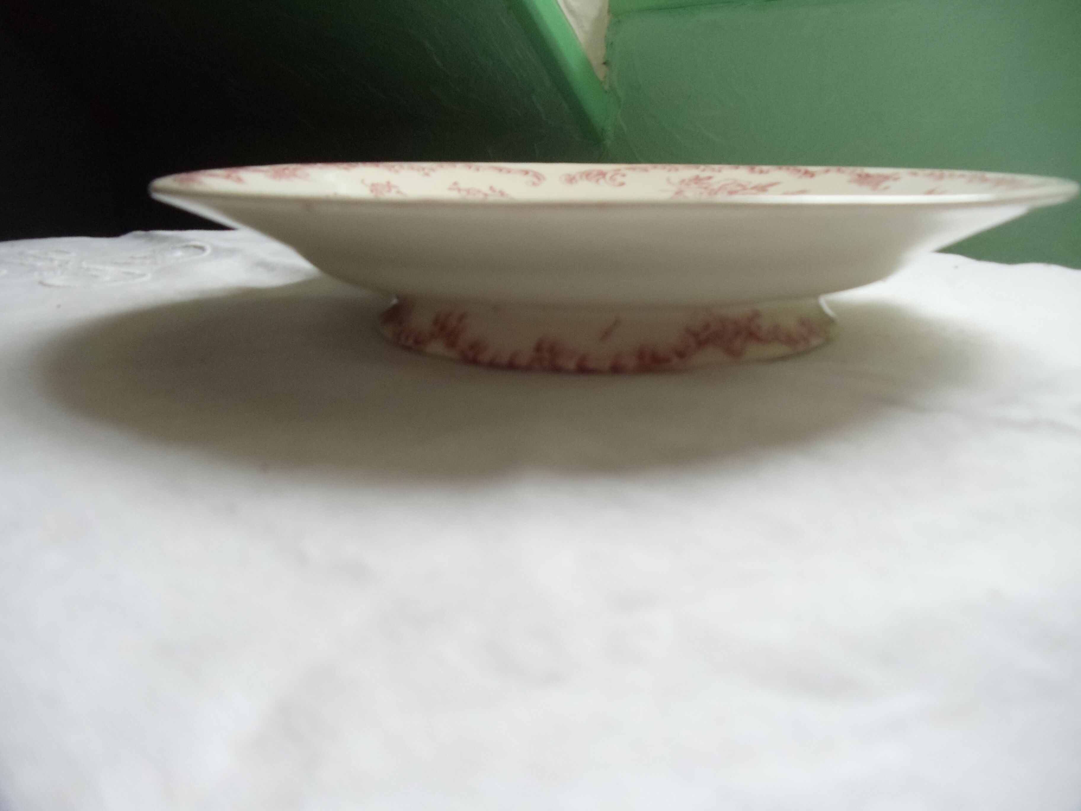 Foot shower plate.