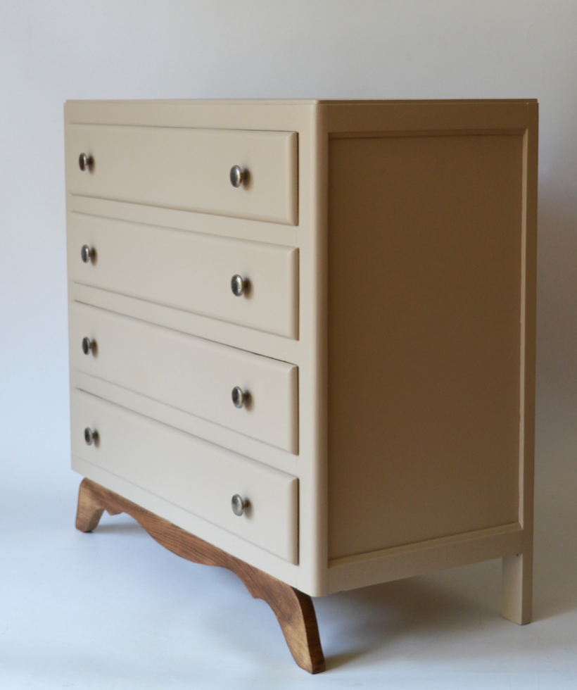 Vintage 4-drawer dresser fully restored