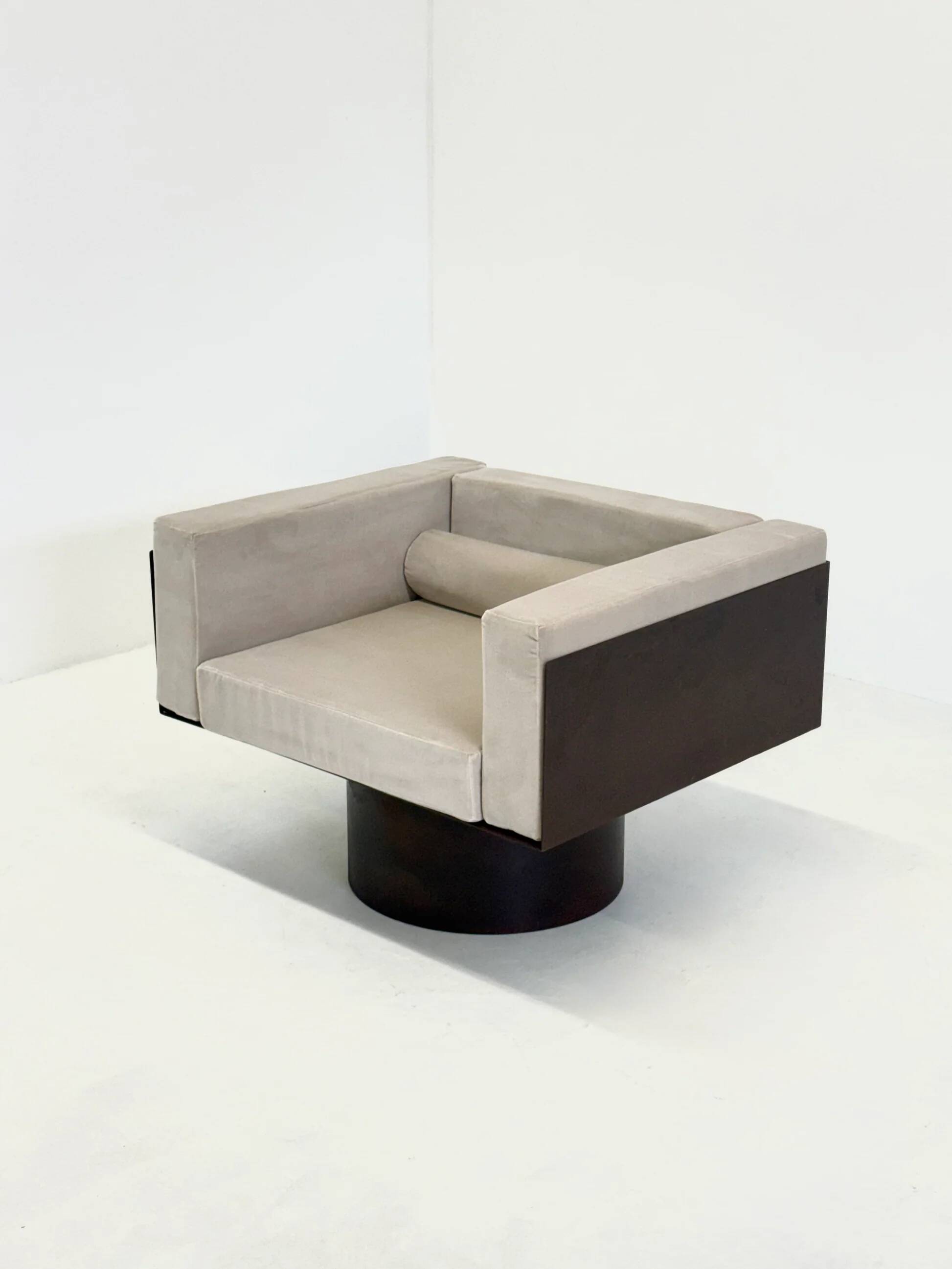 Ensemble de 2 chaises longues sculpturales en métal italien