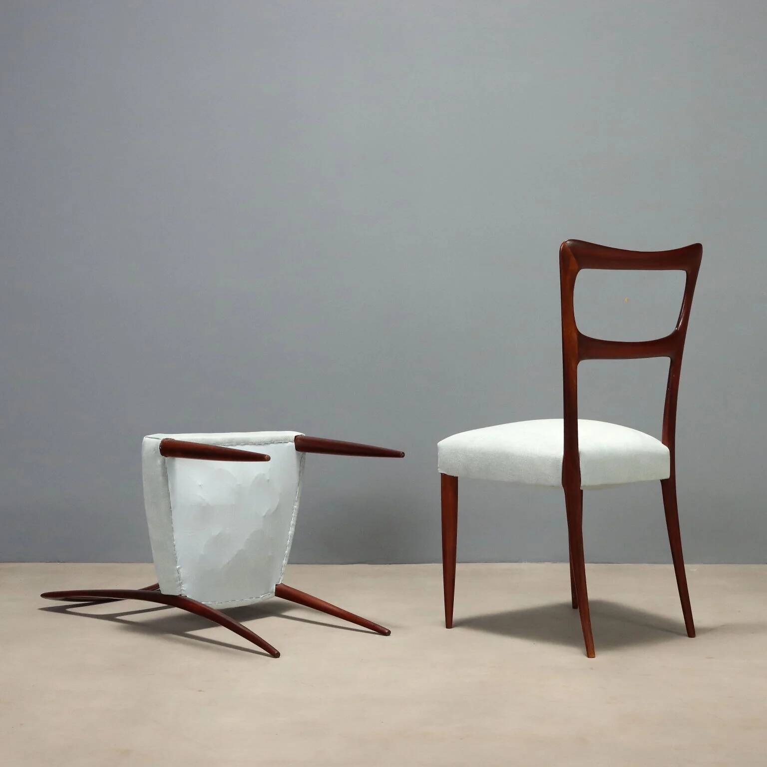 Chaises en bois d’acajou années 1950