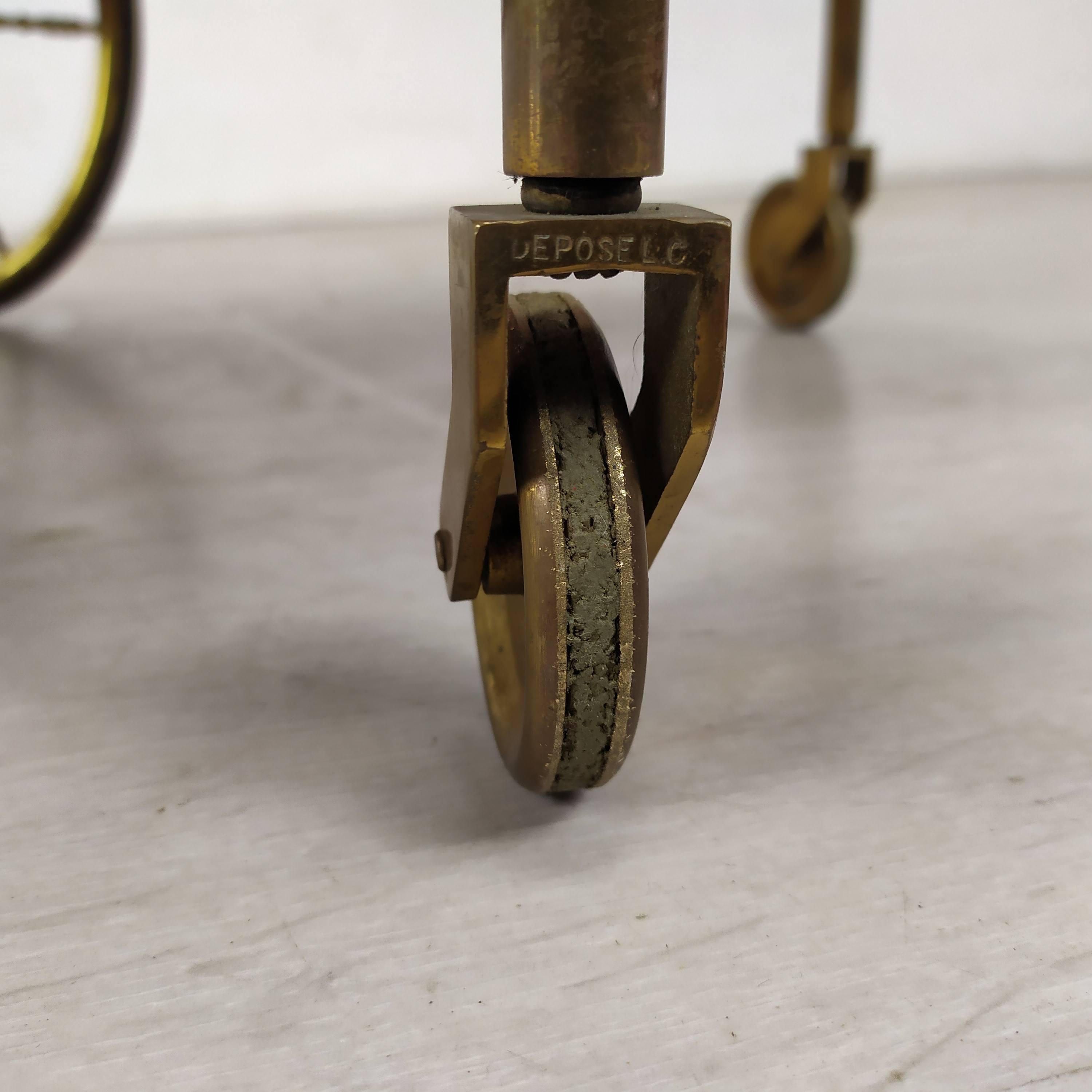 Vintage bar rolling service