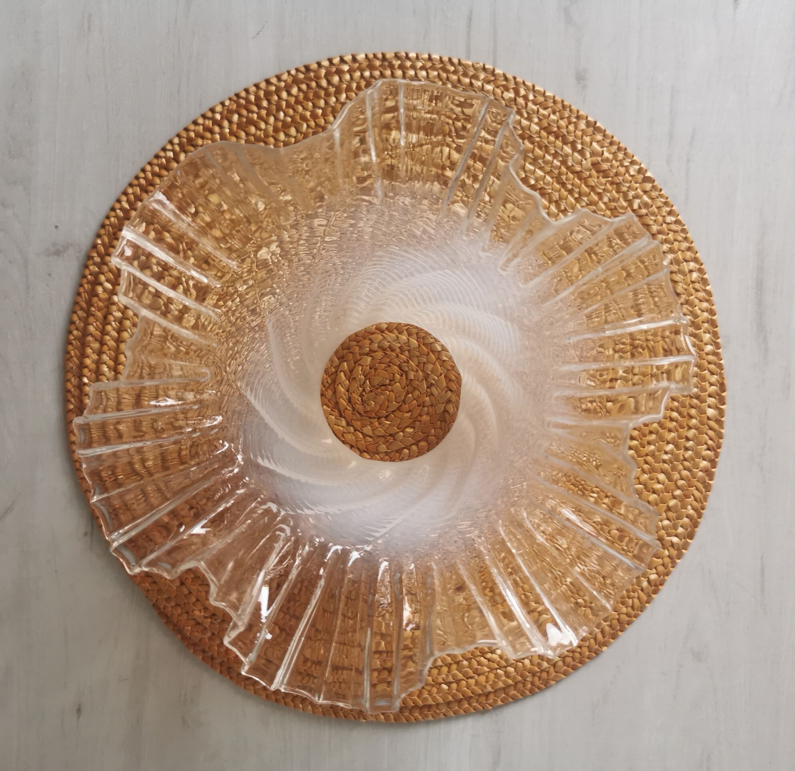 Tulip lamp opalescent glass