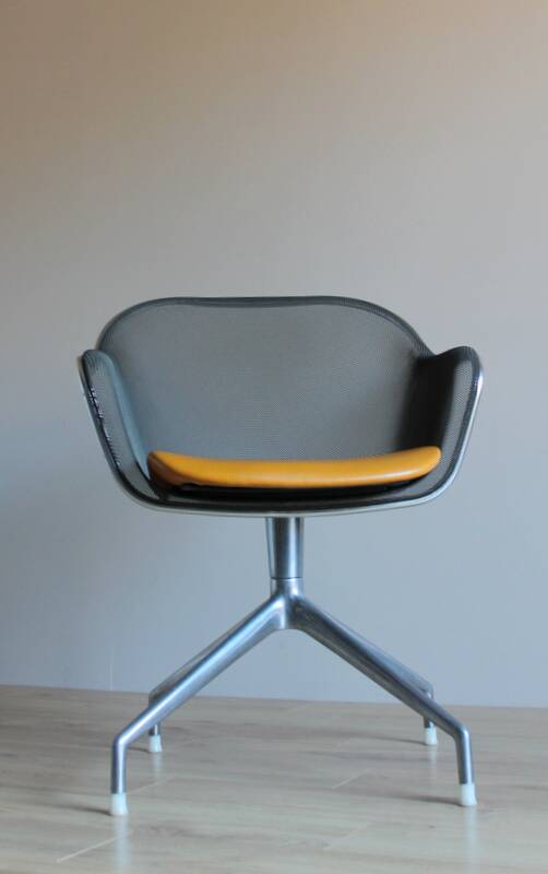 Iuta armchair by B&B Italia