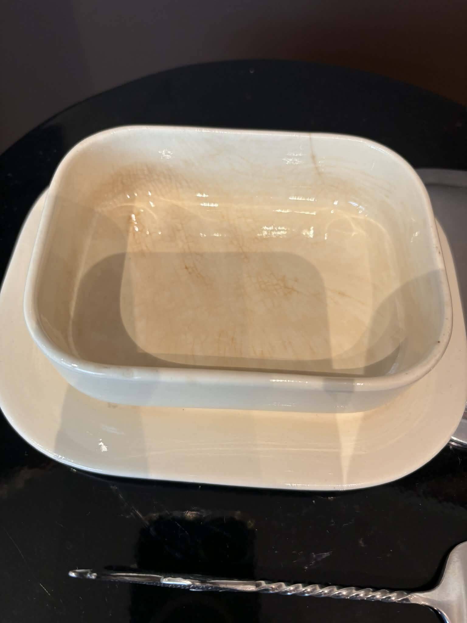 Butter dish