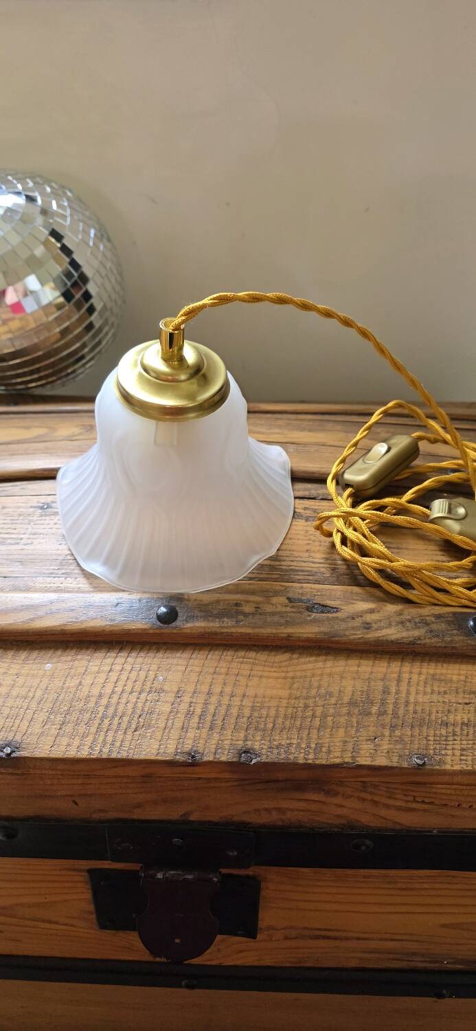 Art Nouveau Tulip Portable Lamp