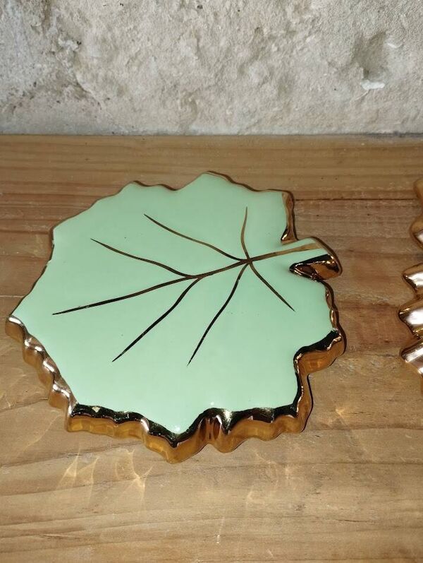 Dessous-de-plat et dessous-de-bouteille en céramique – motif feuille, année