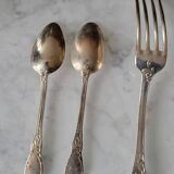 Silver-plated metal cutlery set