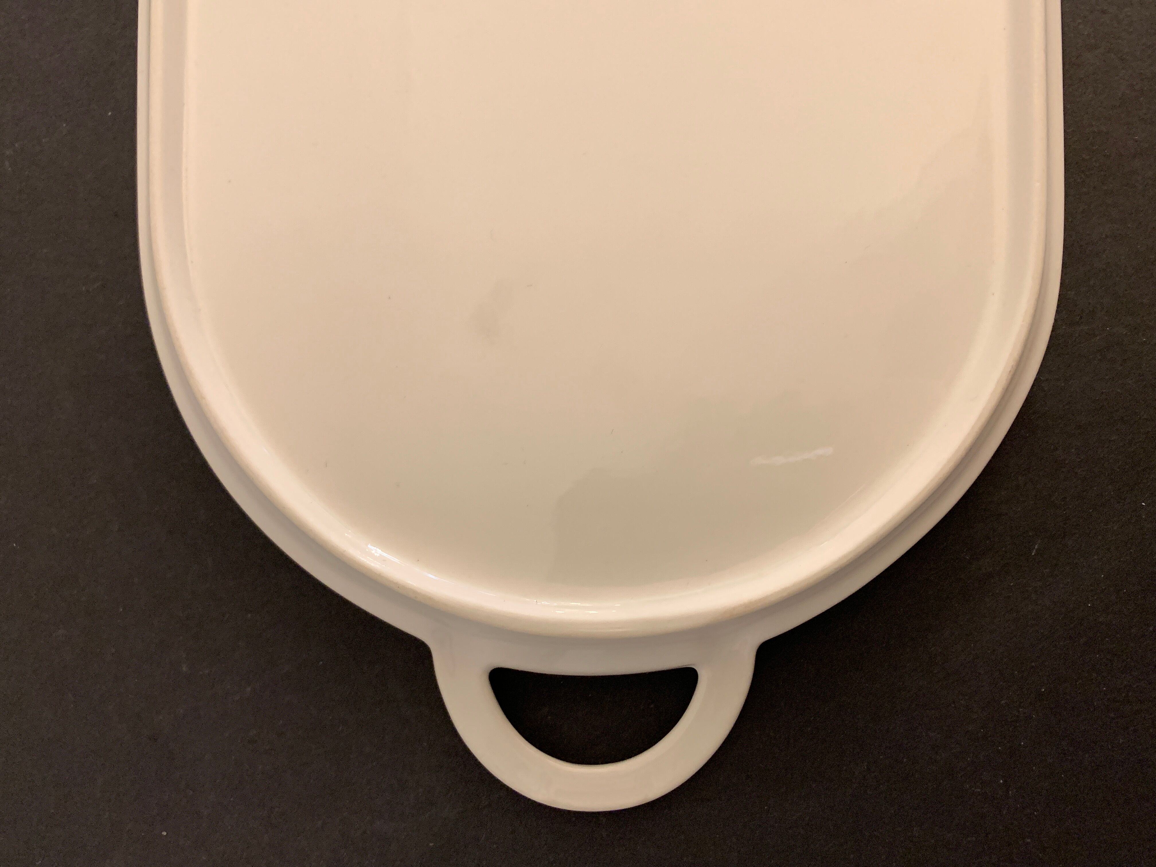 Porcelain vitro plate, Acapulco model by Villeroy and Boch, 34 x 16 cm