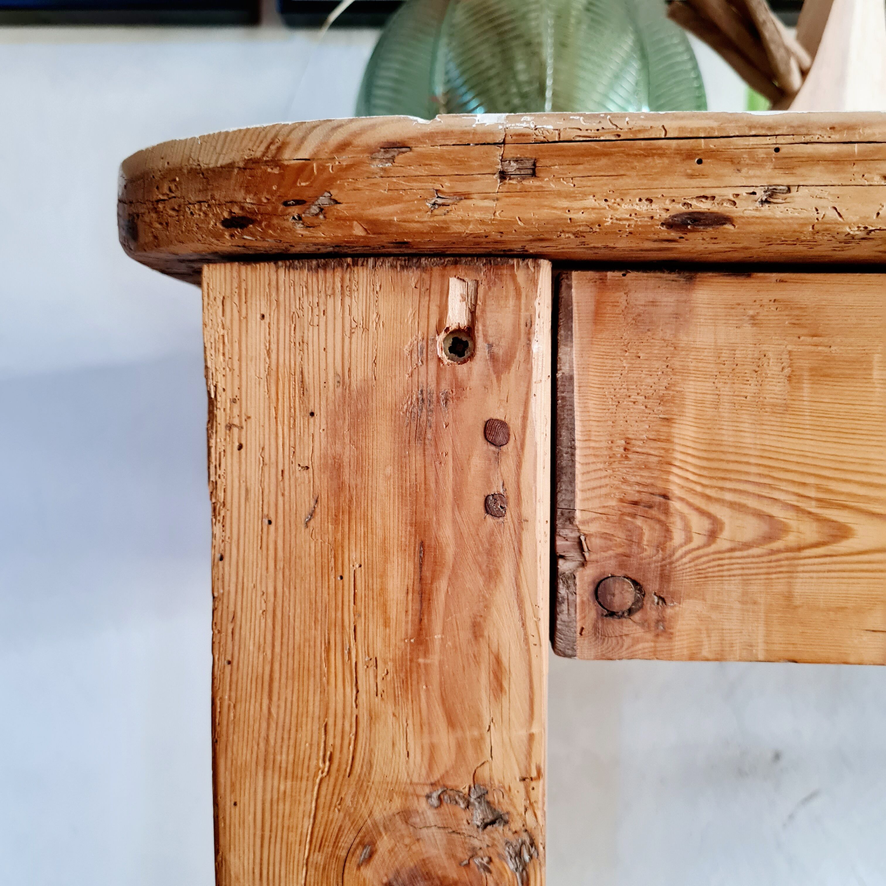 Table d'atelier bureau de métier en bois 1 tiroir plateau blanc