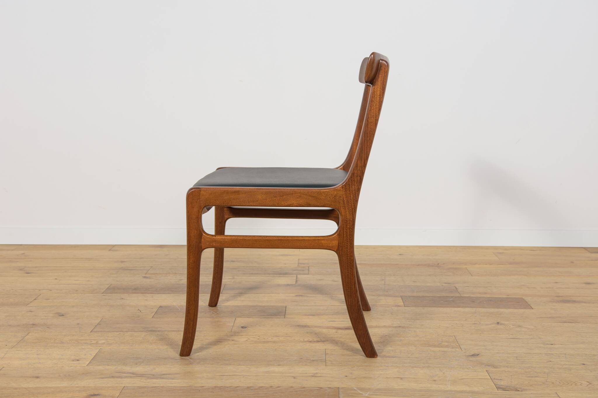 Danish Dining Chairs by Ole Wanscher for Poul Jeppesens Furniture Factory.