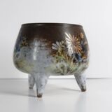 Tripod ceramic planter with floral design, signed Alexandre Kostanda, Vallauris