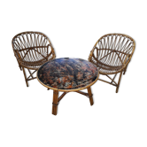 Pair of rattan armchairs and table