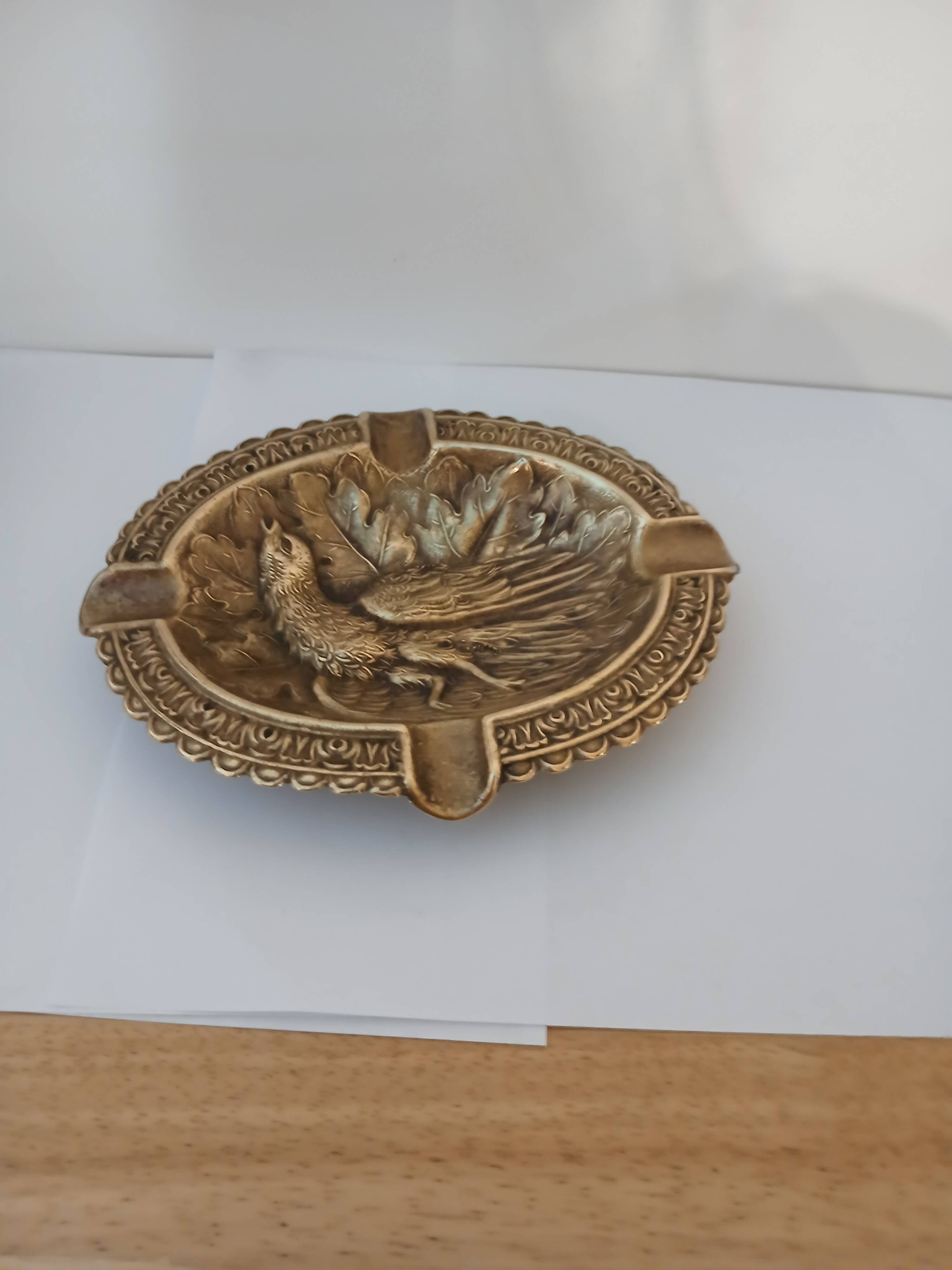 Vintage brass ashtray from the 1940s-1950s.