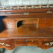 Bureau à cylindre Louis XV marqueterie bronze