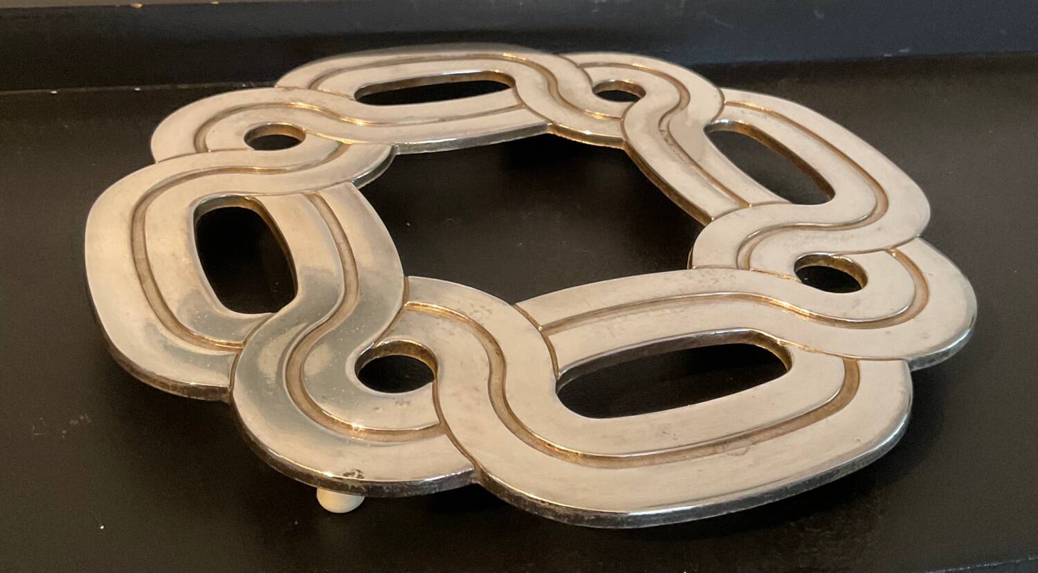 Vintage Italy trivet in silver metal