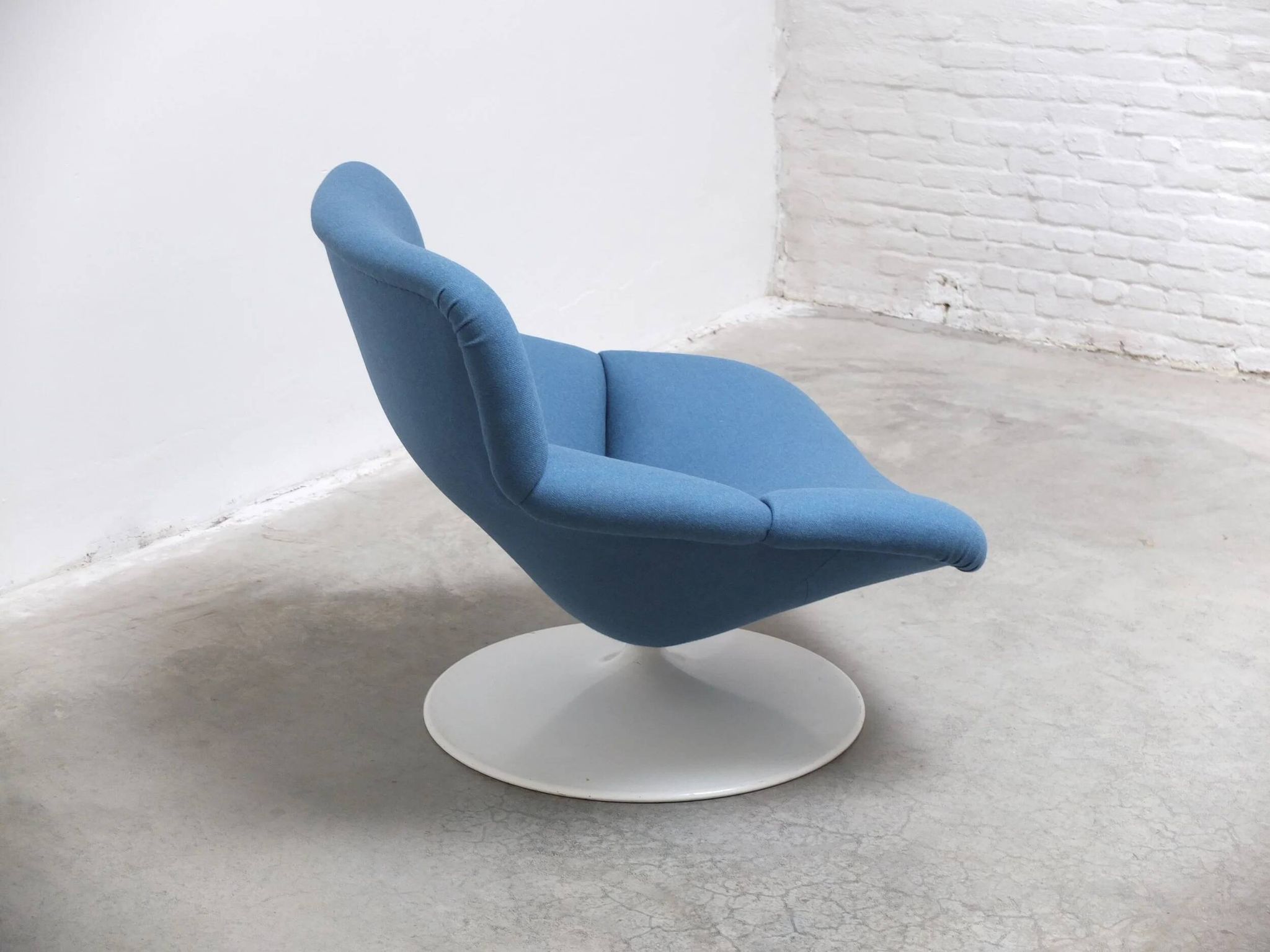 Iconic 'F518' lounge chair by Geoffrey Harcourt for Artifort, 1970s