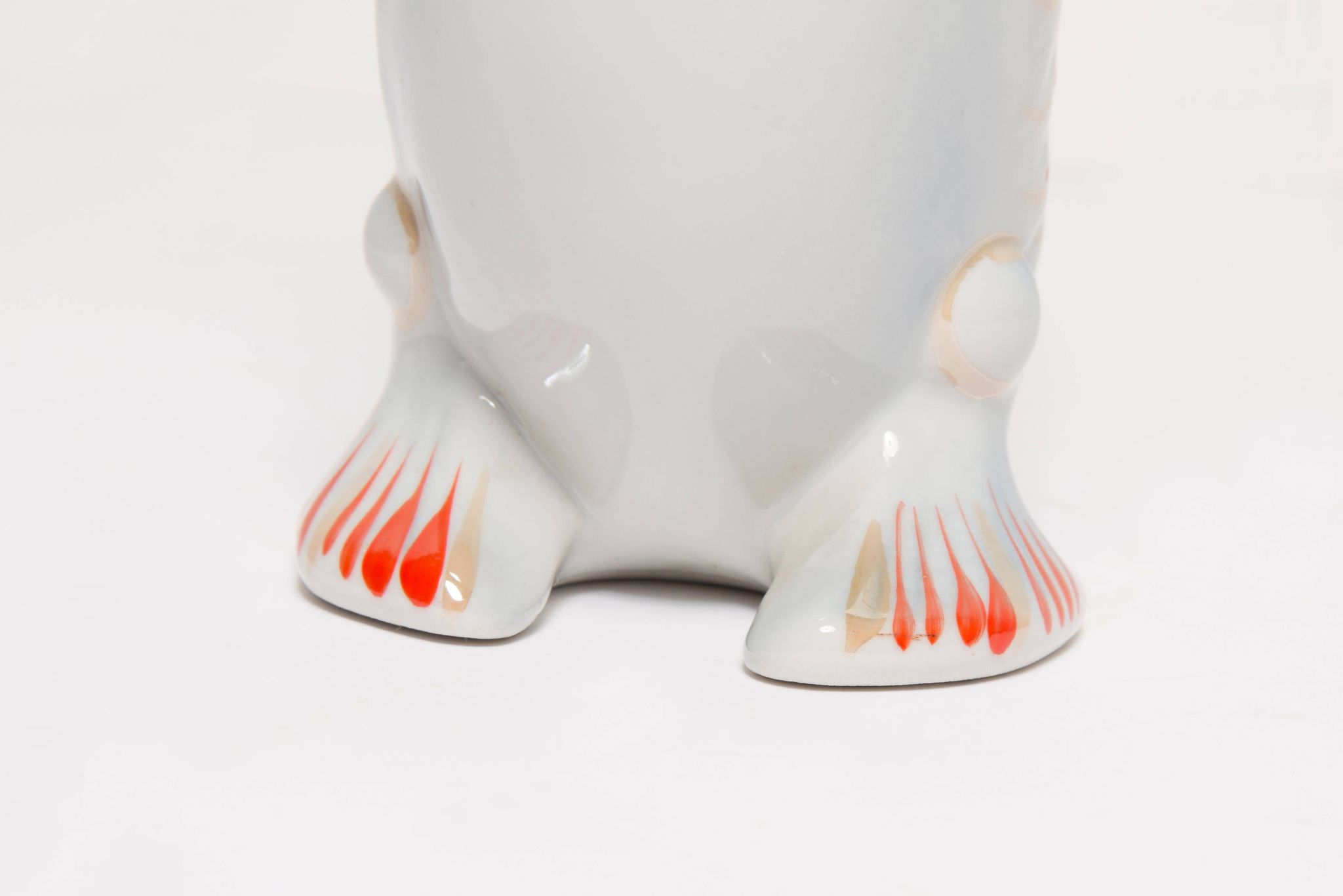 Set of 7 blue glass fish, mid-20th century.