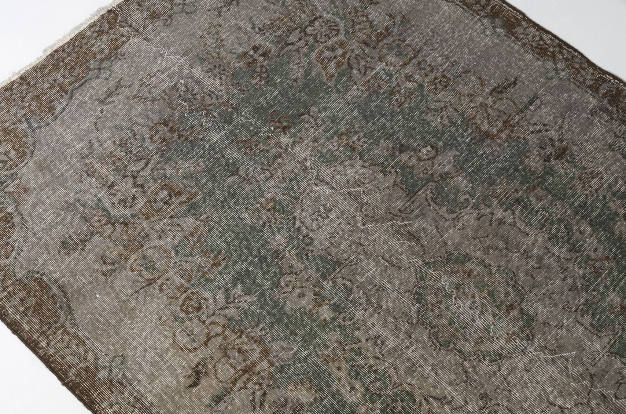 Tapis gris vintage