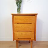 Vintage chest of drawers
