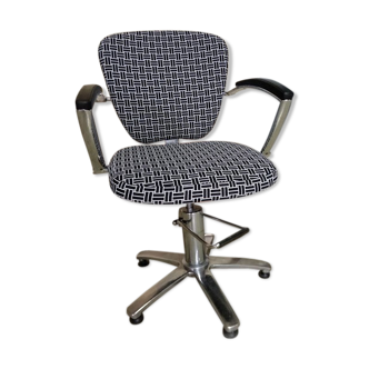 Hairdresser's chair
