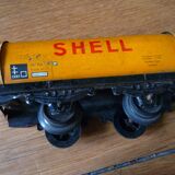 Old electric train: circuit, 2 locomotives and 2 wagons, circa 1950