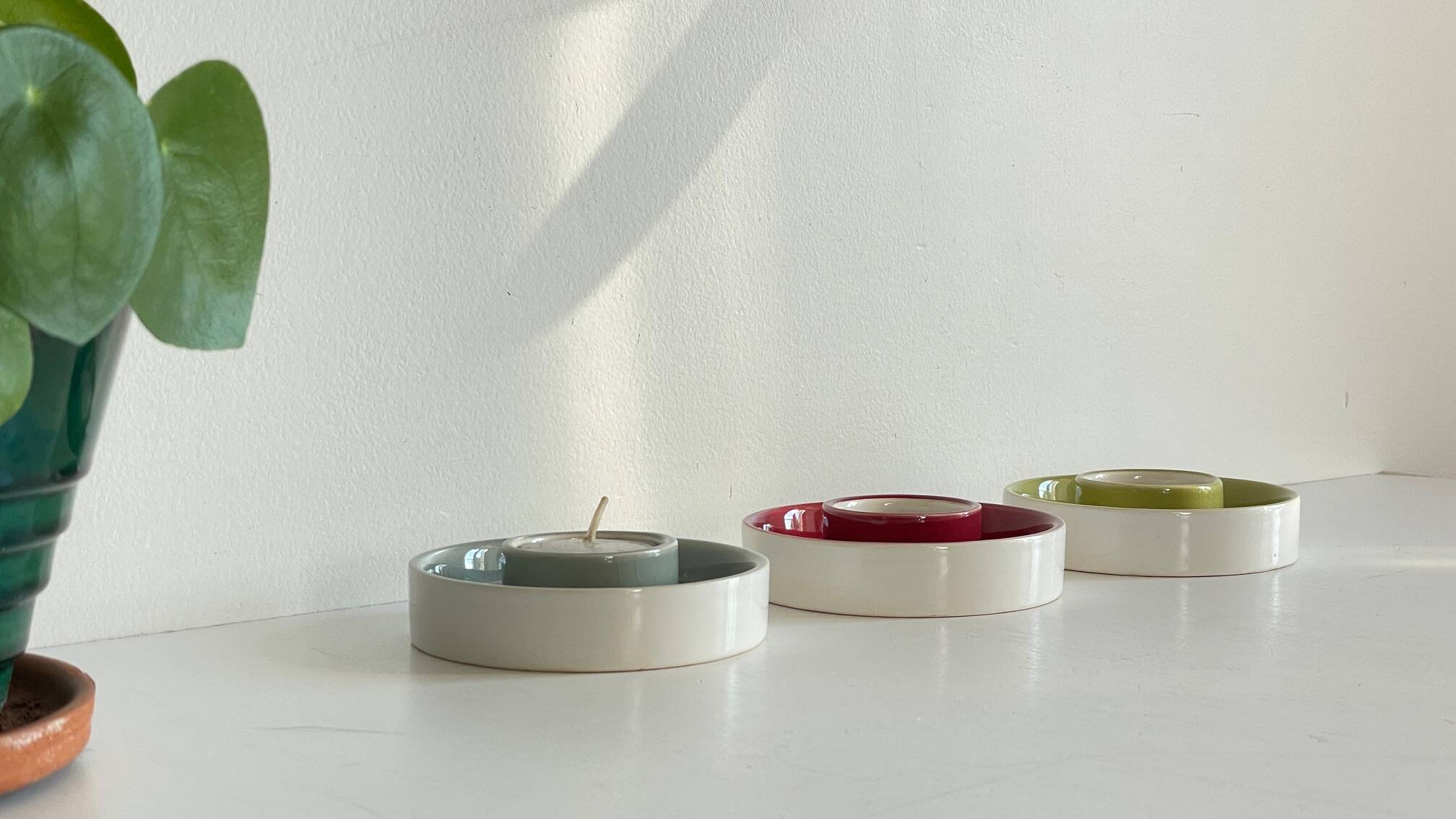 BOUGEOIRS Cracked Ceramic Candle Holder