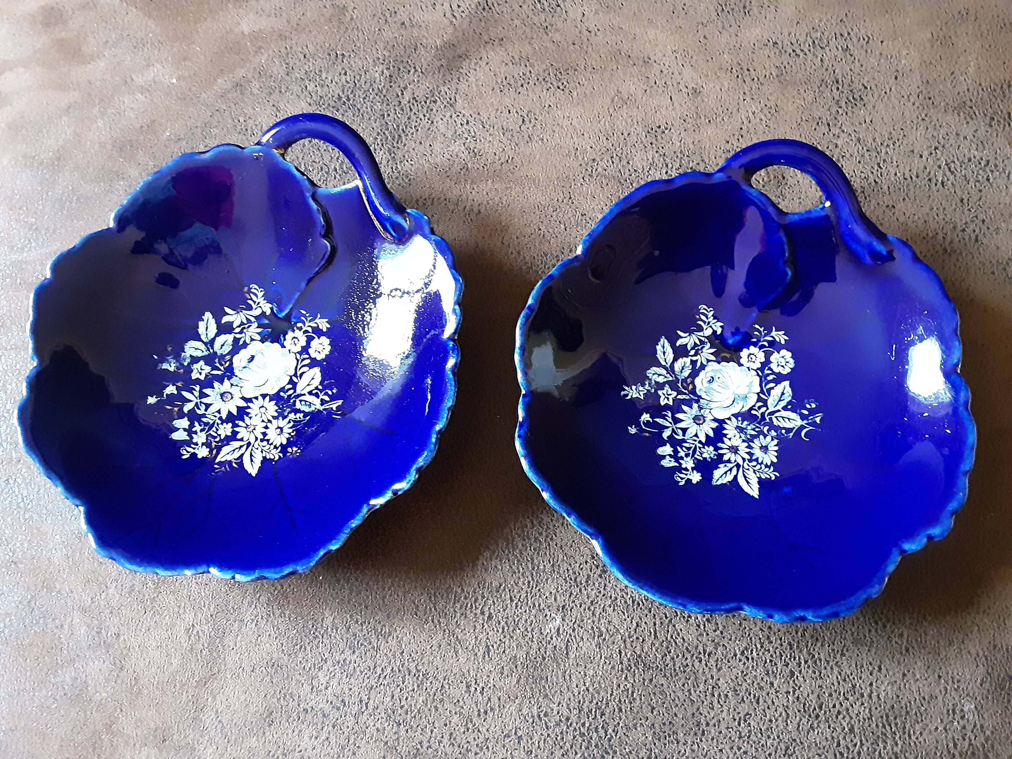 Set of 2 porcelain cups