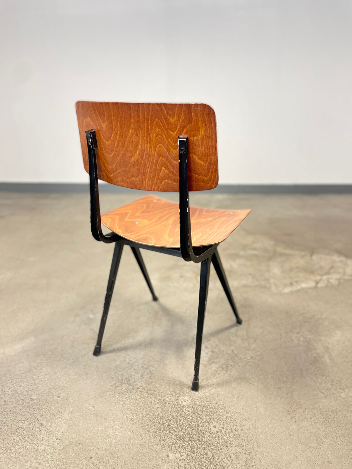Result Friso Kramer wooden chair, 50s, Netherlands