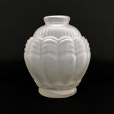 Art Deco vase in frosted glass. Art Deco era. Made in France