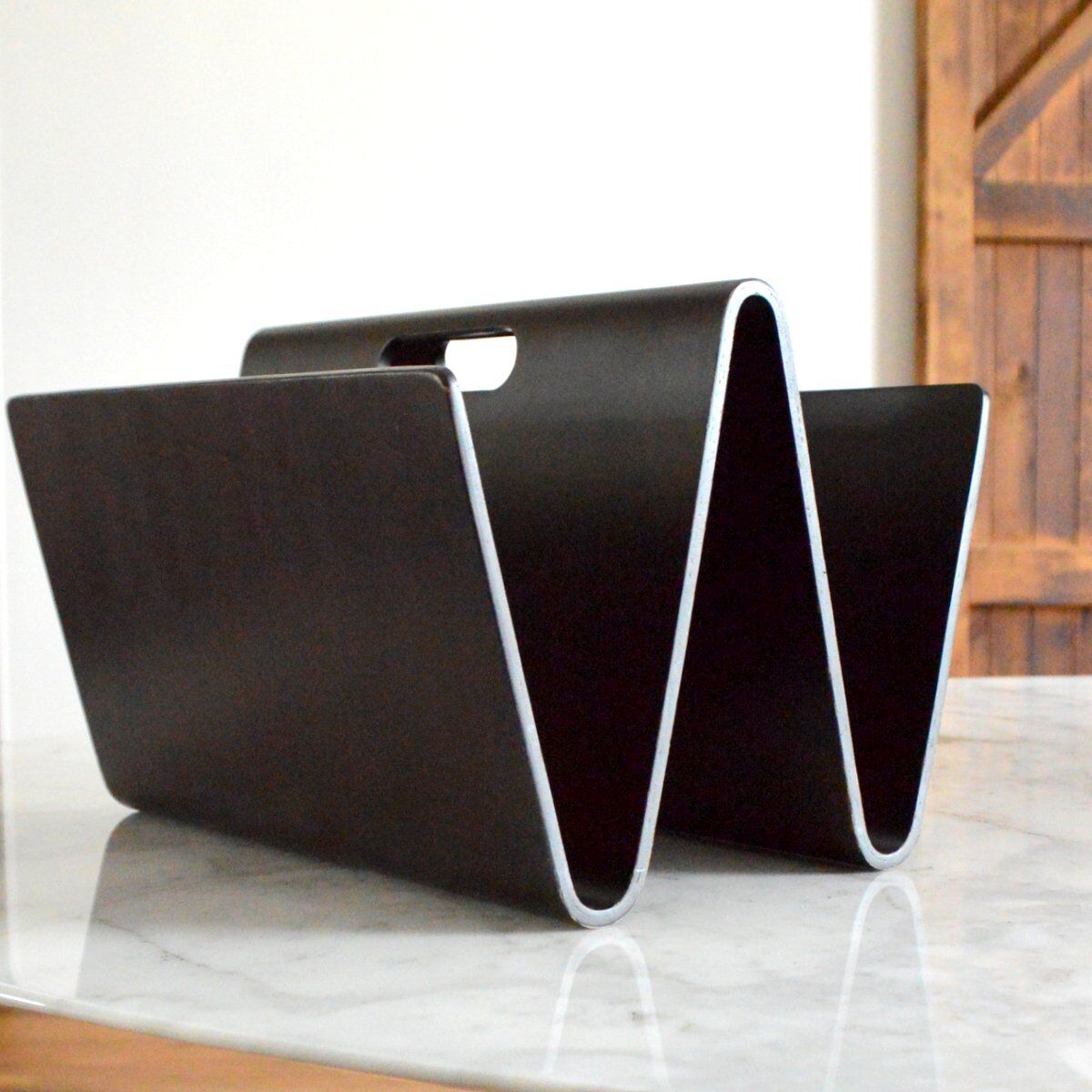 Porte revues en bois vintage 1970s