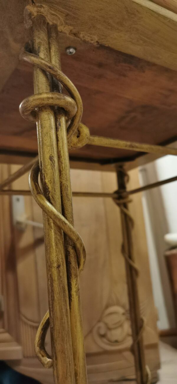 Table d'appoint en fer forgé imitation lierre