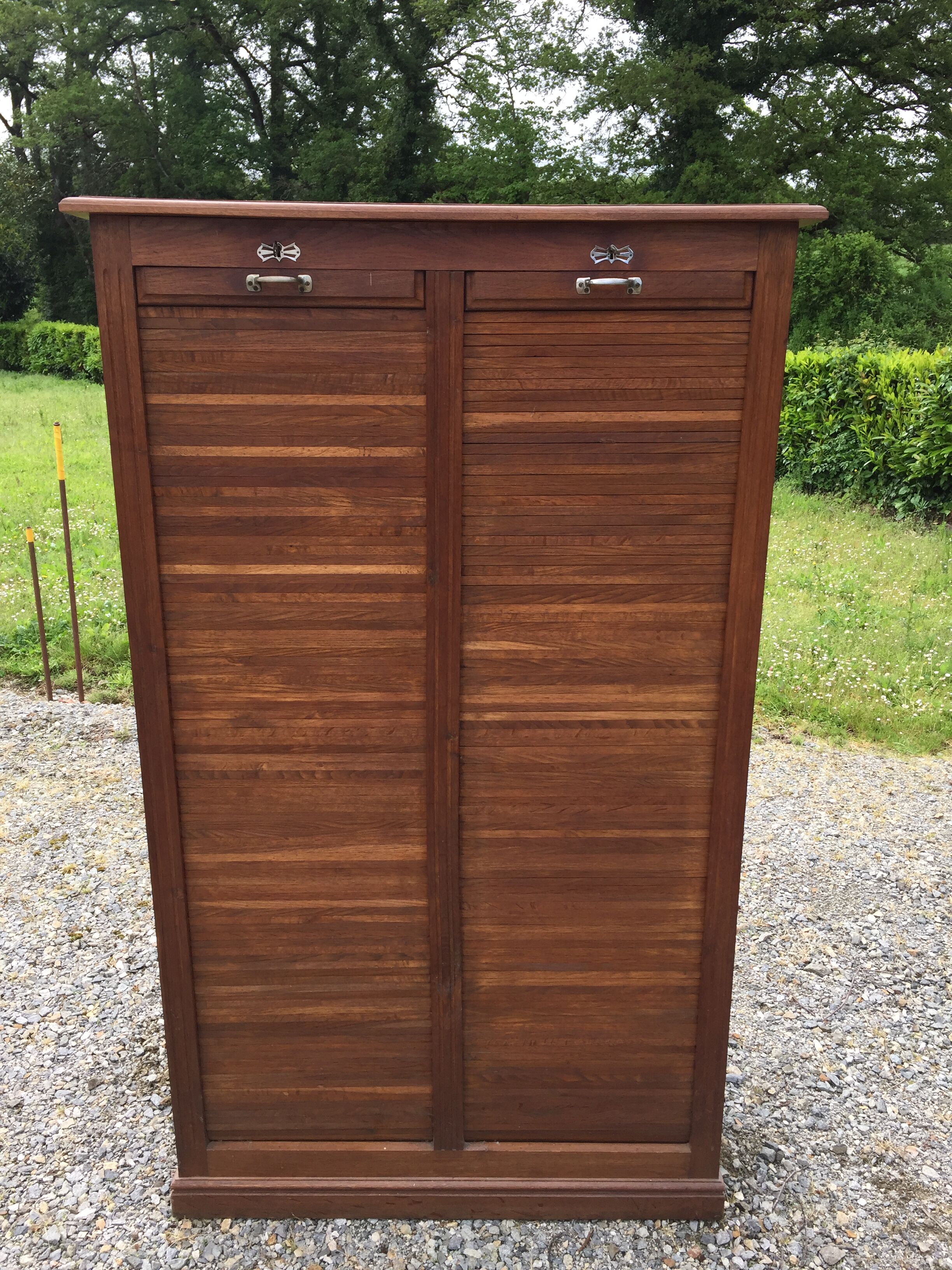 Oak double curtain workshop cabinet