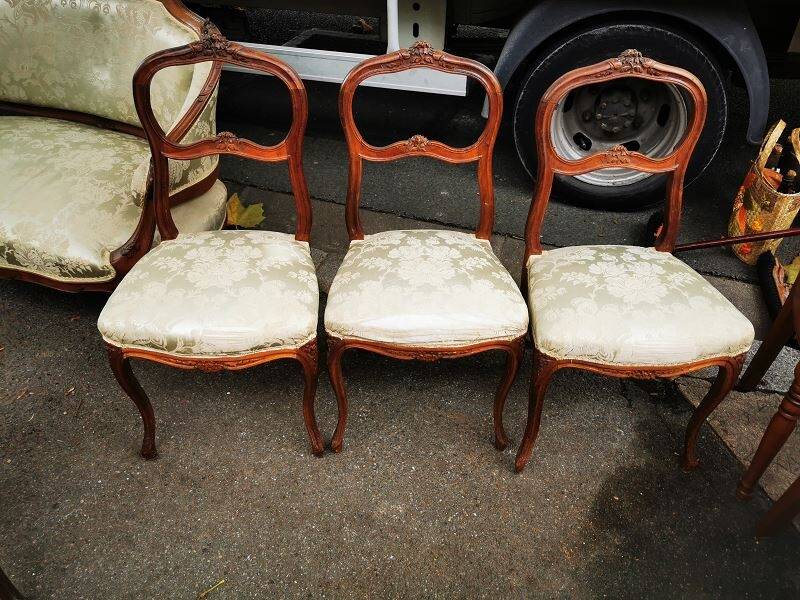 Two-seater bench + two simple armchairs + five Louis XV chairs to be reupholstered