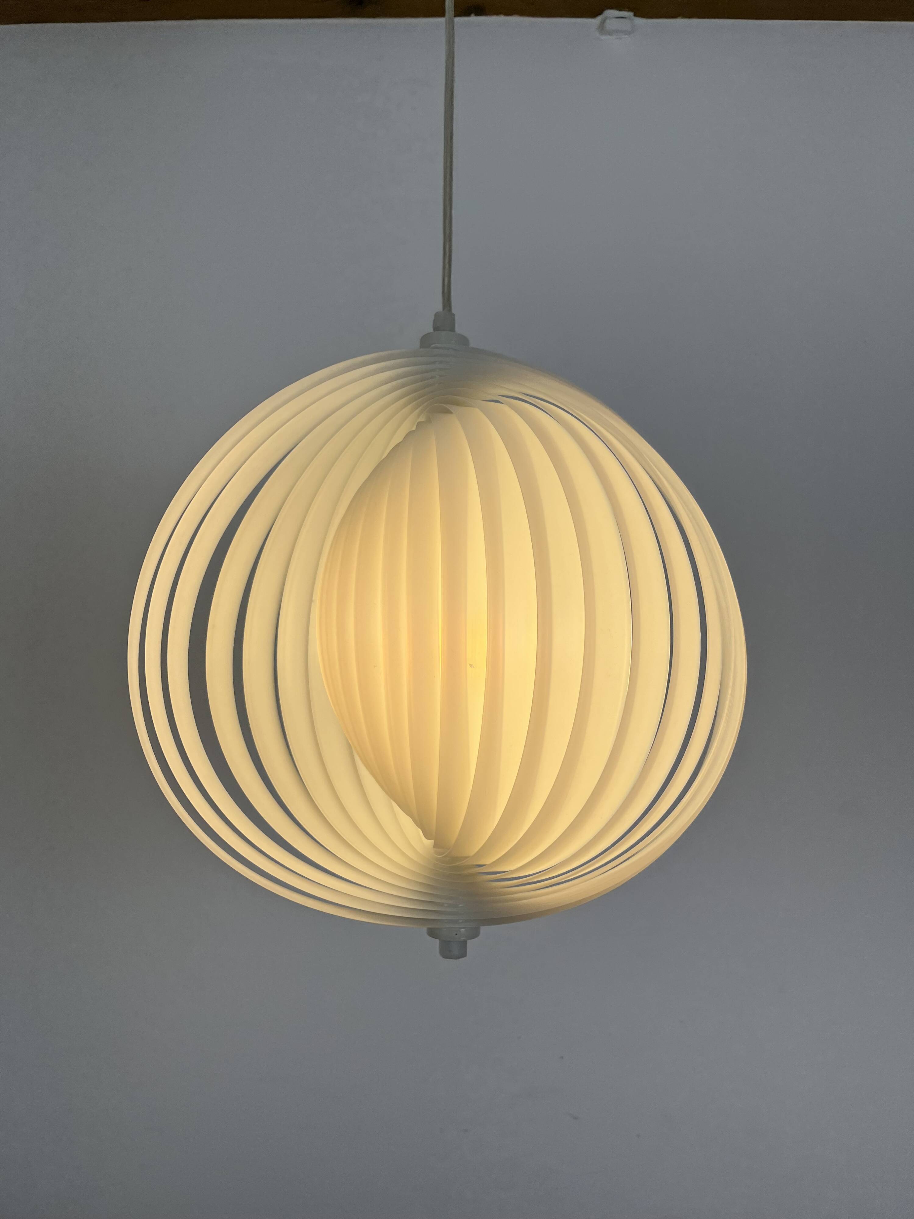 Suspension Moon par Kare Design, années 80