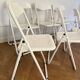 chaises pliantes en métal perforée, design vintage annees 1970