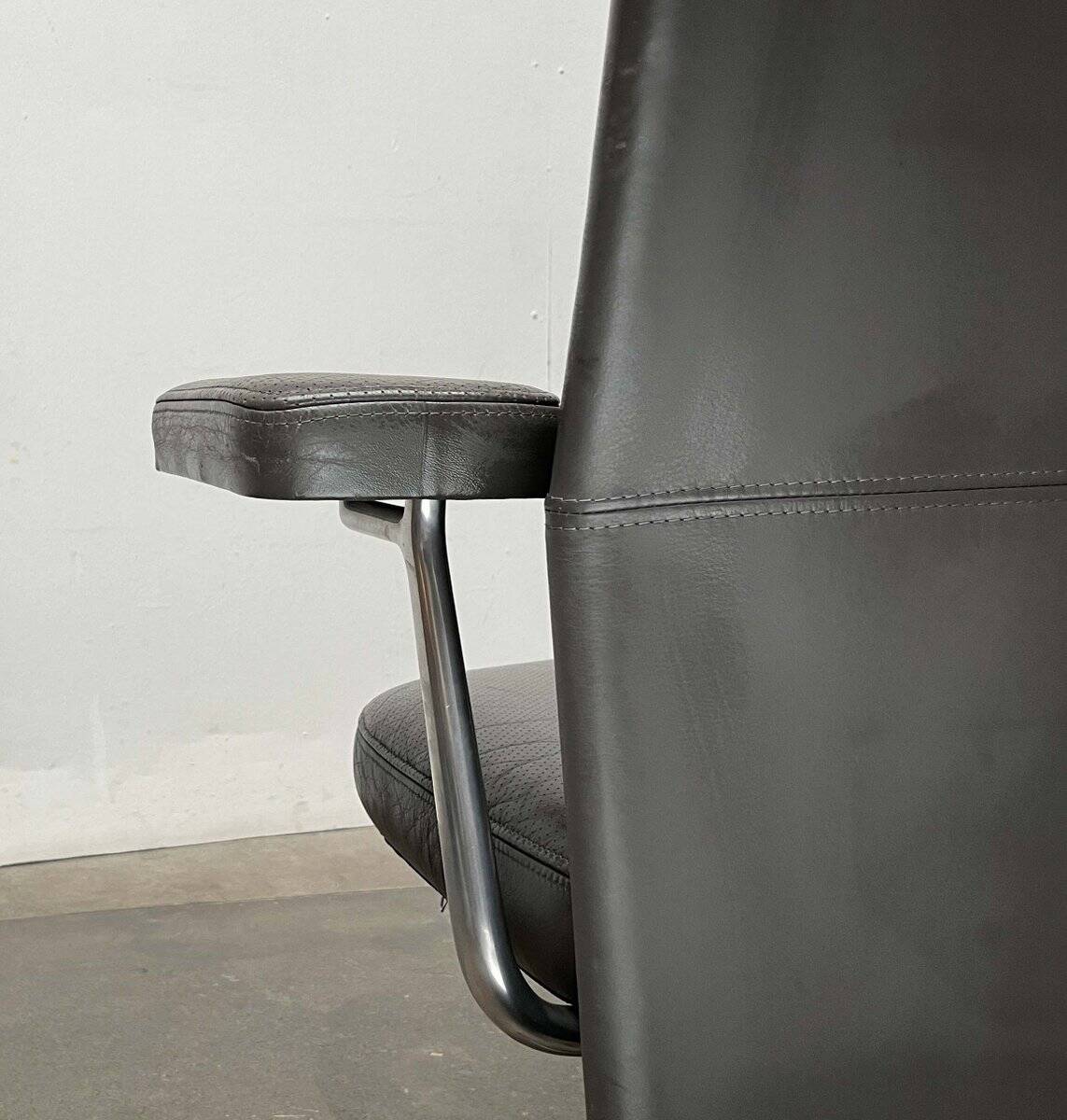 Postmodern swivel chairs model AC2 in leather by Antonio Cittero for Vitra, 1990s, set of 4.
